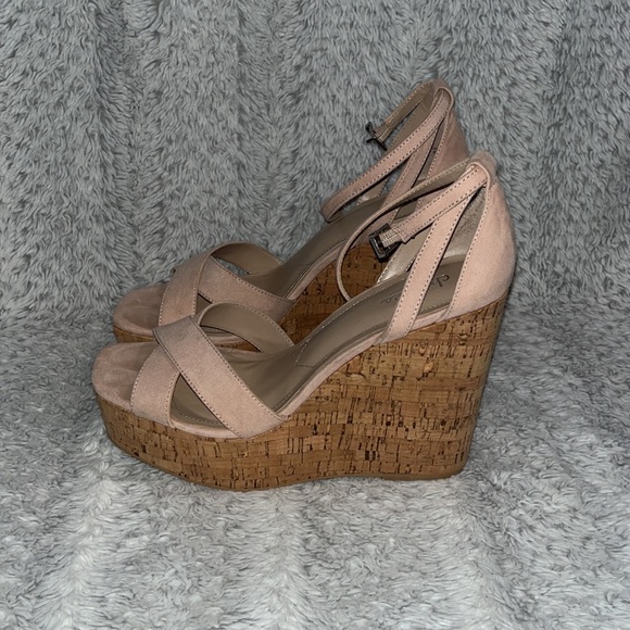 Nude Dempsey Wedge Sandal - Picture 4 of 6